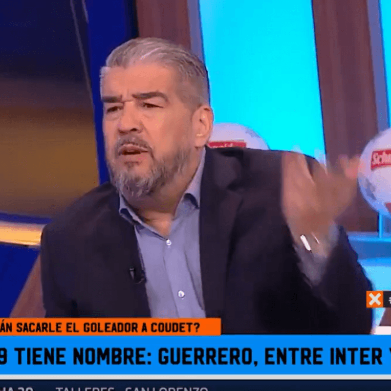 Chavo Fucks se enojó cuando elogiaron a Villa: "¿Jugadorazo? ¡No termina una!"