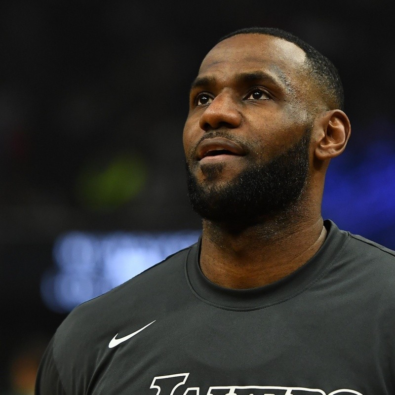 LeBron James en duda para el encuentro ante los Nuggets