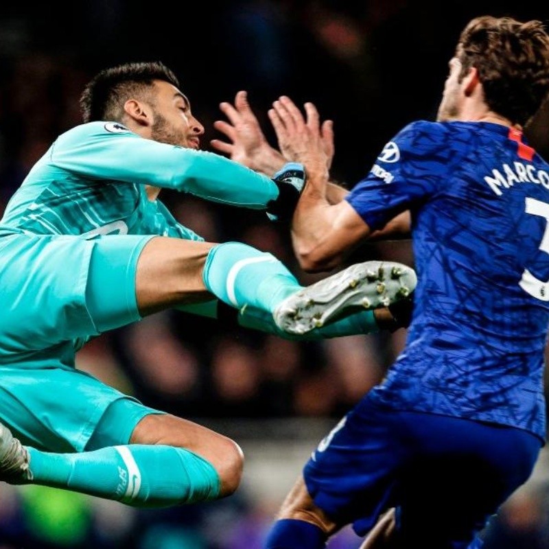 El insólito penal de Gazzaniga que Willian cambió por gol para Chelsea