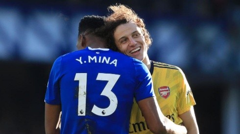 Yerry Mina y David Luiz juntos en el partido entre Everton y Arsenal.