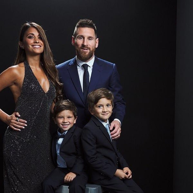 Antonela Roccuzzo subió la foto de navidad de la familia Messi