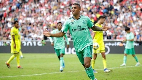 Sin minutos en el Real Madrid, Mariano Díaz podría irse a la Roma