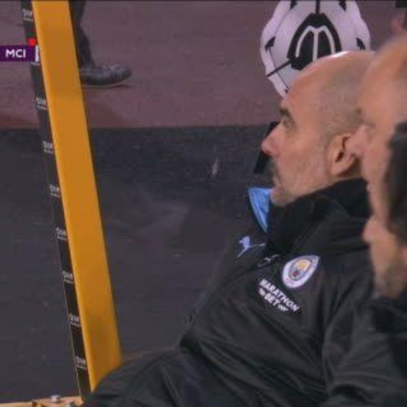 La reacción de Guardiola cuando Sterling erró dos penales en un minuto