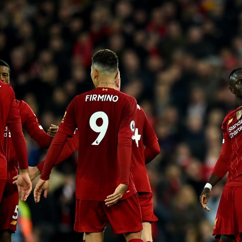 Superlíder: Liverpool le ganó a los Wolves un partido marcado por la polémica