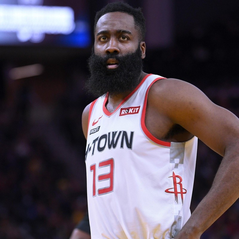 James Harden firmó otra actuación estelar y sigue guiando a los Rockets