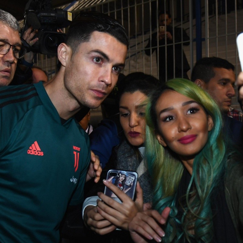 Cristiano Ronaldo se presentó con nuevo look al entrenamiento de Juventus