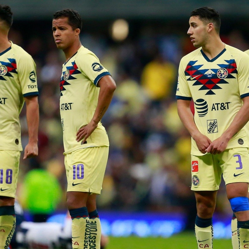 América se fue de la cancha sin esperar la ceremonia de campeón