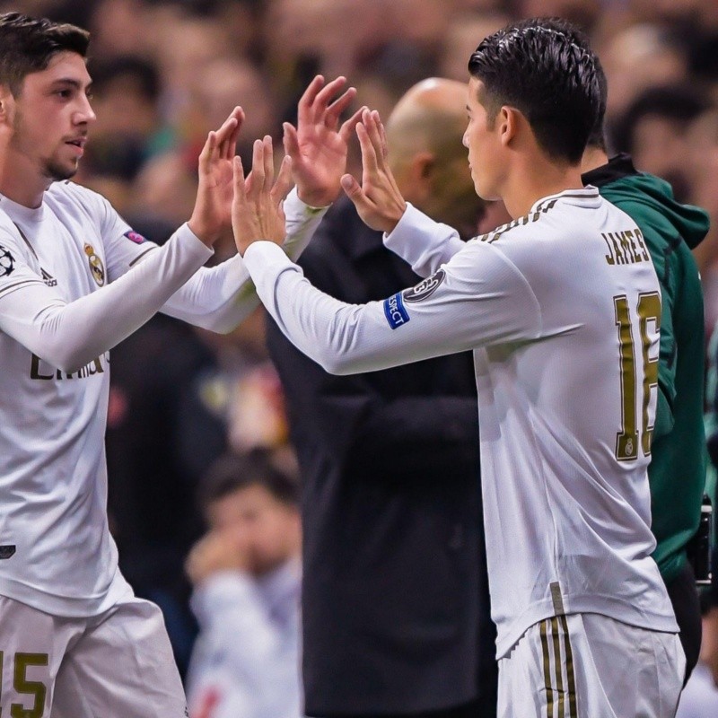 James Rodríguez volvió a la convocatoria, pero quedó relegado de la selfie