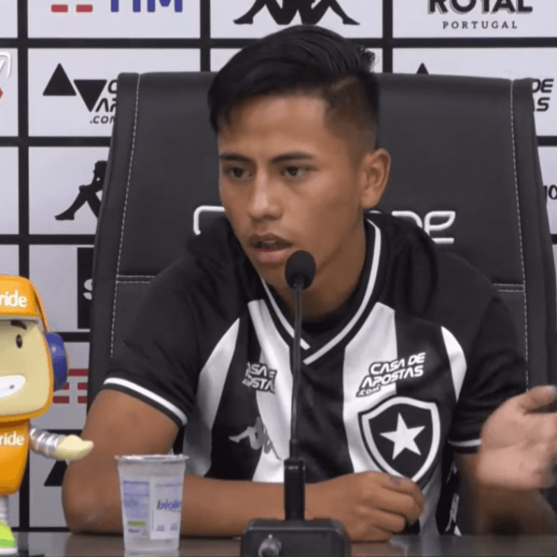 Lecaros en Botafogo: "Neymar y Messi tienen mi mismo tipo de juego"