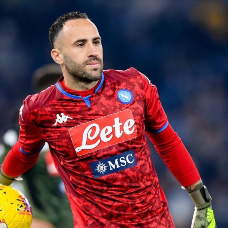 Terrible 'blooper' de Ospina en su regreso a la titularidad con Napoli