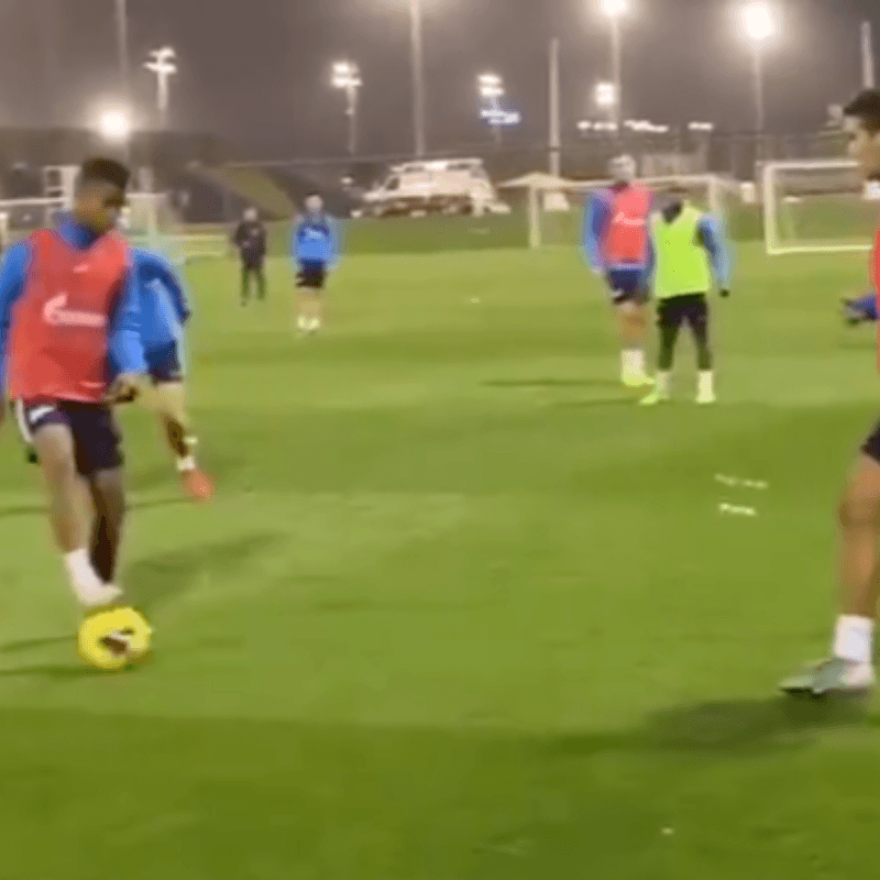 Video: Wilmar Barrios mostró que es una máquina y no pierde ni una pelota