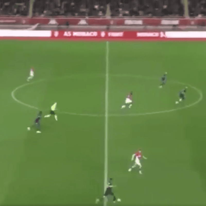 El espectacular pase de tres dedos de Di María para el gol de Mbappé