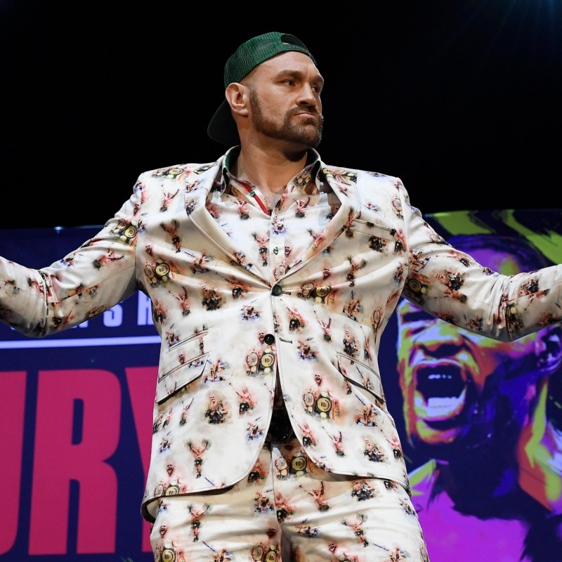 Tyson Fury quiere pelear con un campeón de UFC