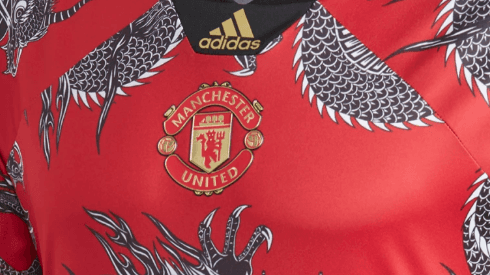 Manchester United sacó una polémica camiseta por el año nuevo chino