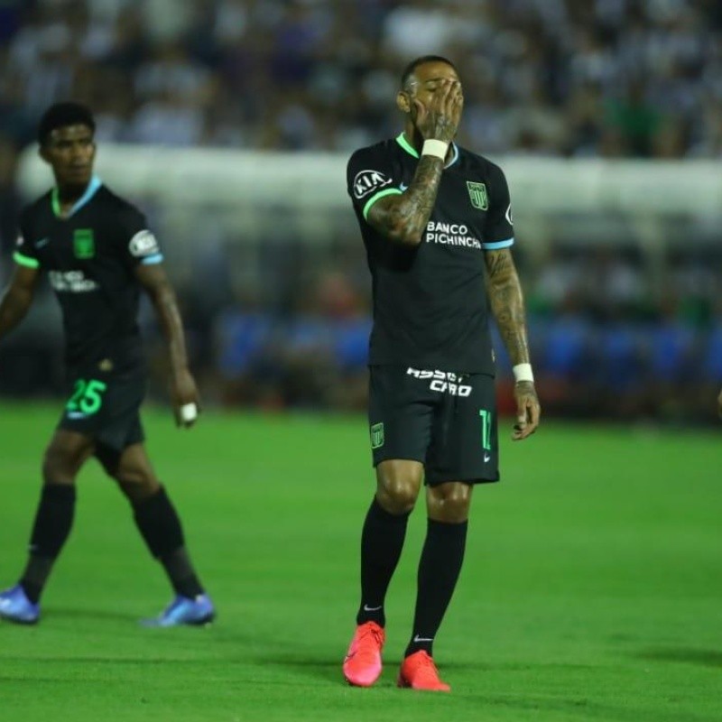 Alianza Lima perdió 2-1 en la Noche Blanquiazul contra Millonarios