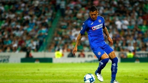 Cruz Azul define su uniforme para enfrentar a Santos Laguna.