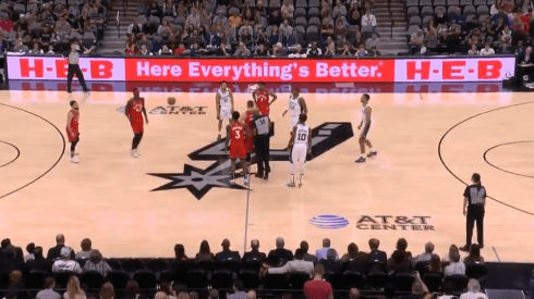 Raptors y Spurs protestaron por jugar a pesar de fallecimiento de Kobe Bryant