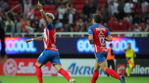 El gol de Cristian Calderón mantuvo la esperanza en Chivas de darle vuelta a la serie en Sinaloa