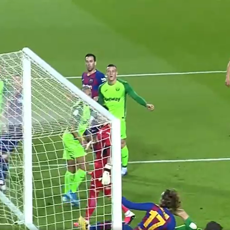 Fue gol de Lenglet, pero Griezmann casi le arruina el segundo al Barcelona