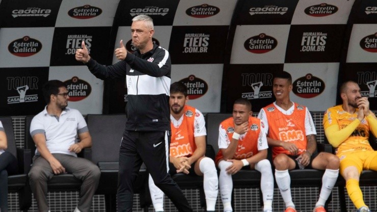 Tiago Nunes: escalação está encaminhada (Foto: Daniel Augusto Jr./Ag. Corinthians/Divulgação)