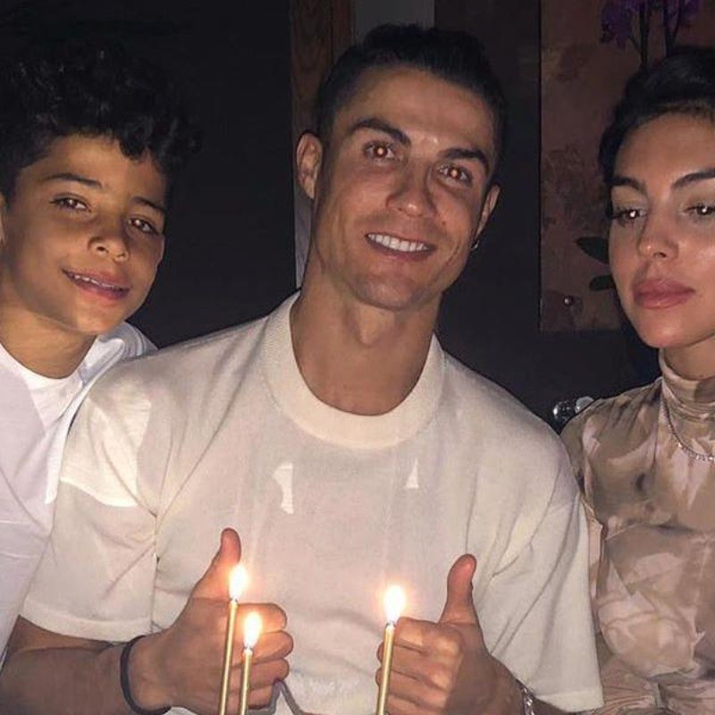 Foto: Crisitano Ronaldo festejó su cumple con una torta muy Cristiano Ronaldo