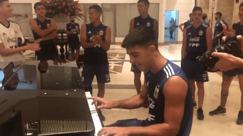 Pura fiesta: la Selección Argentina Sub 23 se puso a cantar en el hotel