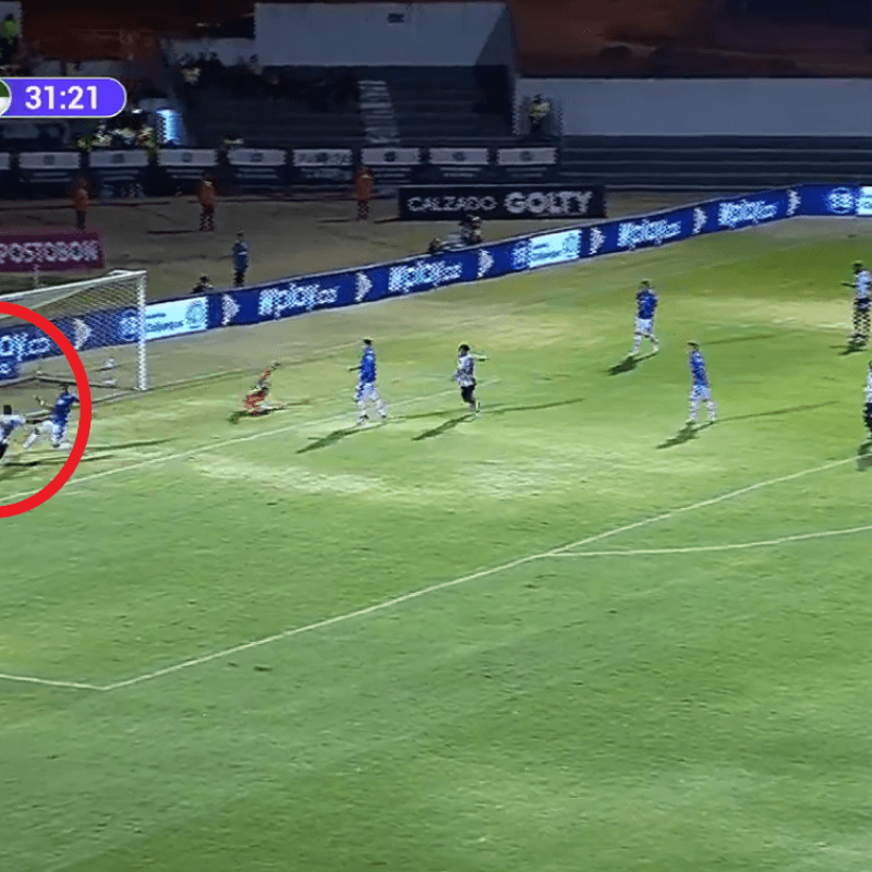 El gol que se comió González Lasso no tiene nombre