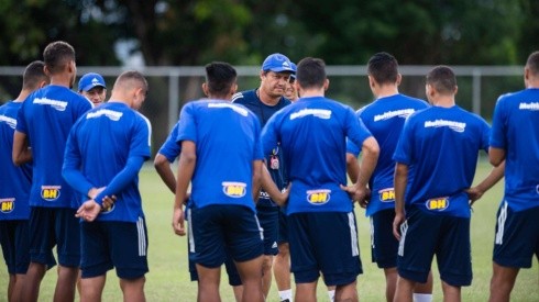 Cruzeiro avança negociações com atacante de R$ 2 milhões