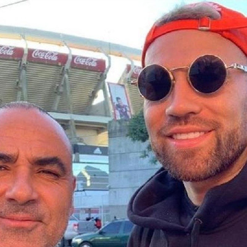 El representante de Otamendi subió una foto y los hinchas de River lo hicieron tendencia