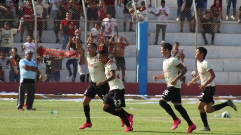 Donald Millán anotó el 2-1 para Universitario.