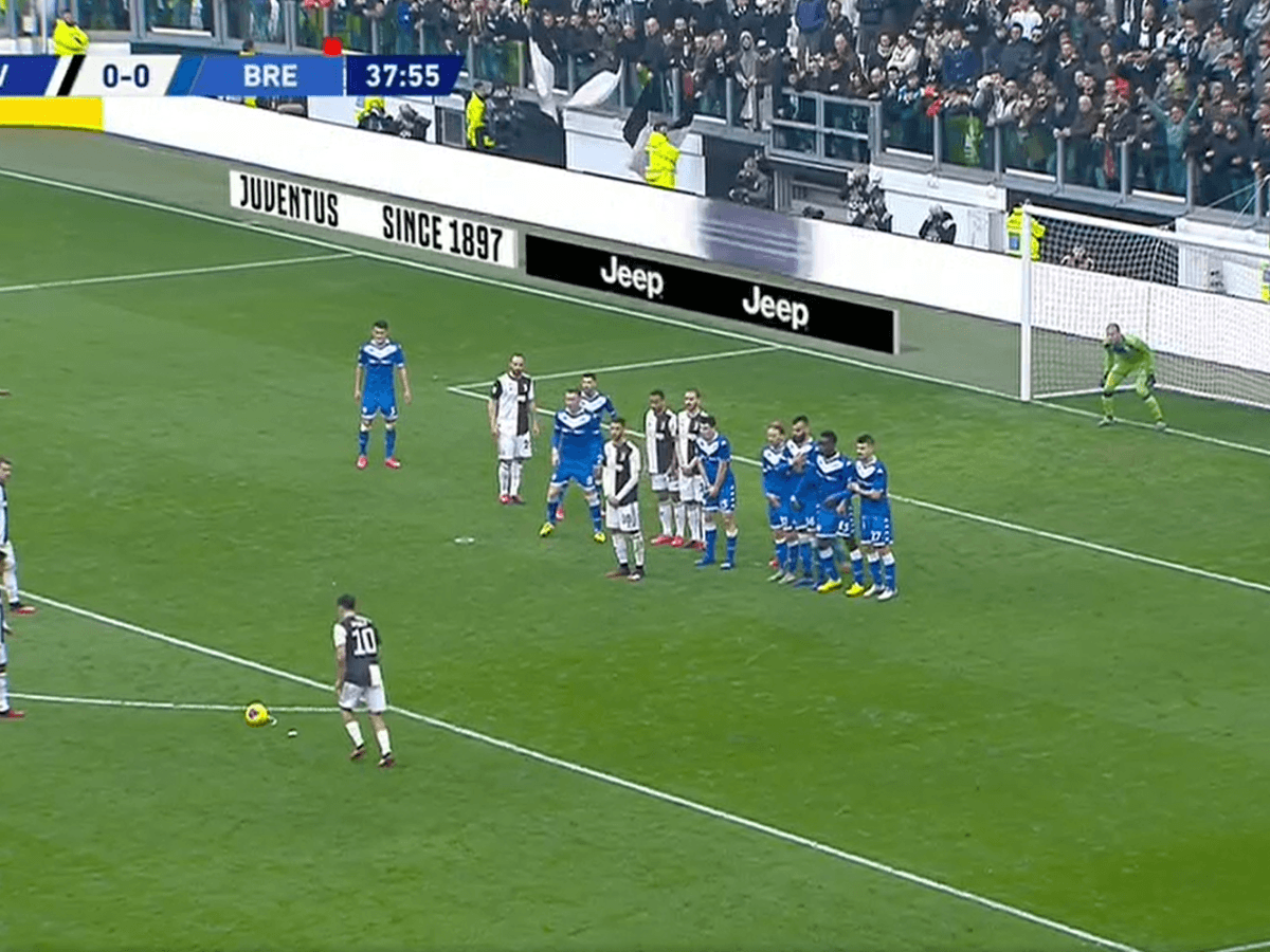 Inatajable Golazo De Tiro Libre De Dybala Para La Juventus Bolavip