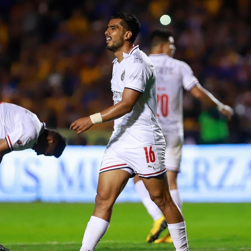 La respuesta de los aficionados de Chivas a Miguel Ponce tras su agresión a un fan