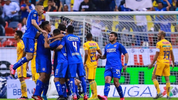 Cruz Azul venció a Tigres gracias a un tiro libre de Alexei Aldrete