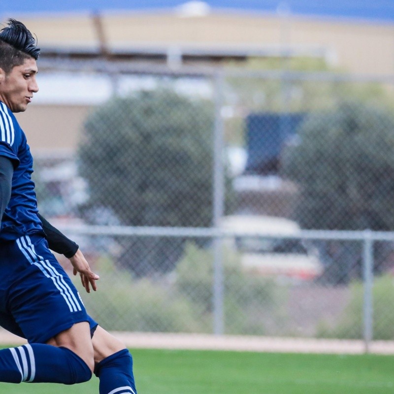 Alan Pulido generó la jugada de gol en la derrota de Sporting Kansas City frente a New York Red Bulls