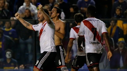 Foto de Funes Mori gritando su gol en La Bombonera.