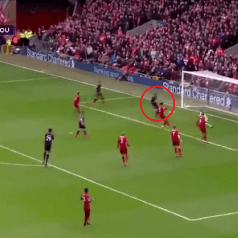 ¿Qué le pasa a Liverpool? Ya pierden 1 a 0 contra Bournemouth