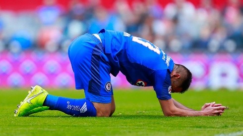 Pablo Aguilar al momento de su lesión en el partido entre Cruz Azul vs. Atlas del Clausura 2020