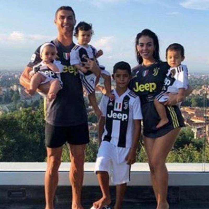 Cristiano Ronaldo se aisló en Portugal con su familia por el coronavirus