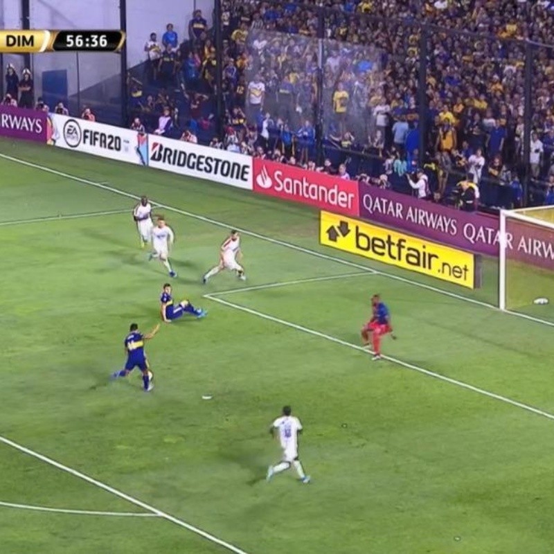 El rebote le quedó a Salvio y no falló: marcó el 2-0 de Boca