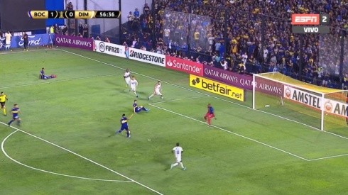 El rebote le quedó a Salvio y no falló: marcó el 2-0 de Boca