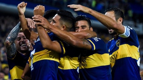 Foto de los jugadores de Boca festejando.