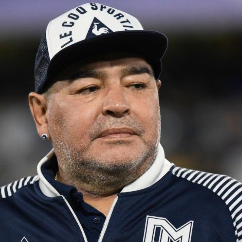 Alarma total: Maradona se encuentra aislado por el coronavirus