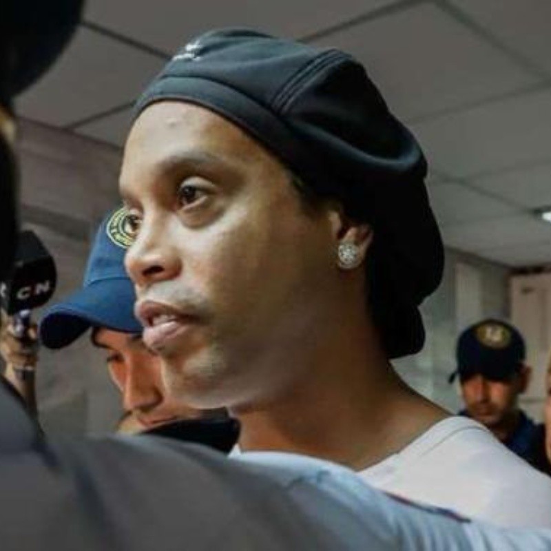 Se agrava la situación judicial de Ronaldinho en Paraguay