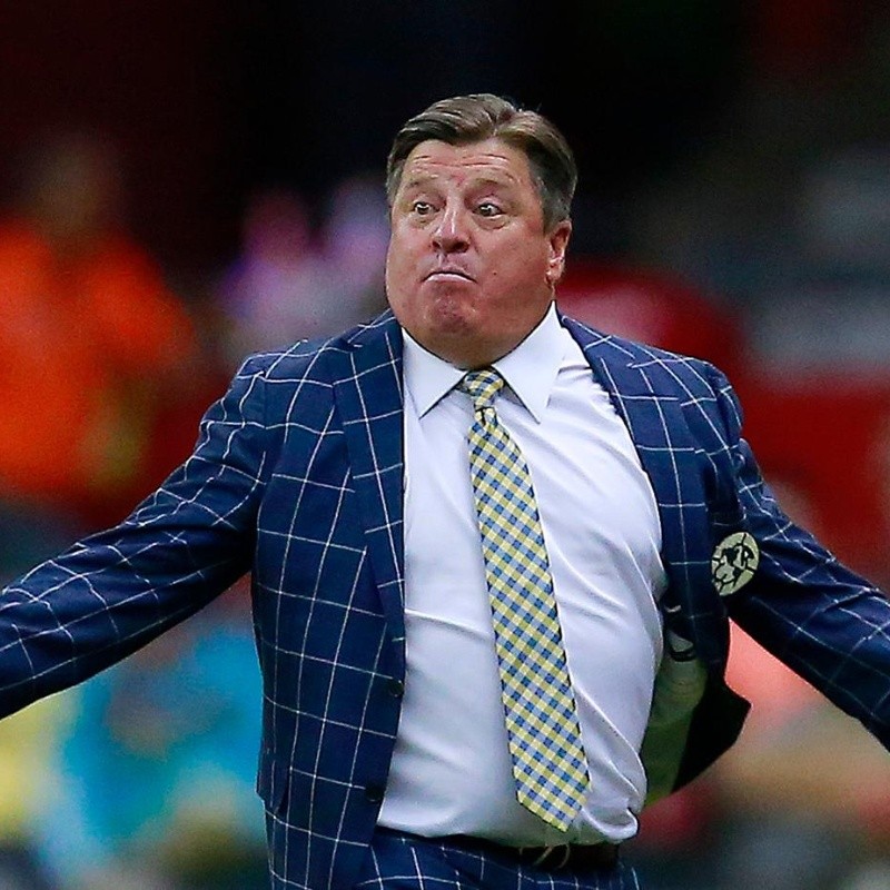 Wolverhampton felicitó a Miguel Herrera por su cumpleaños