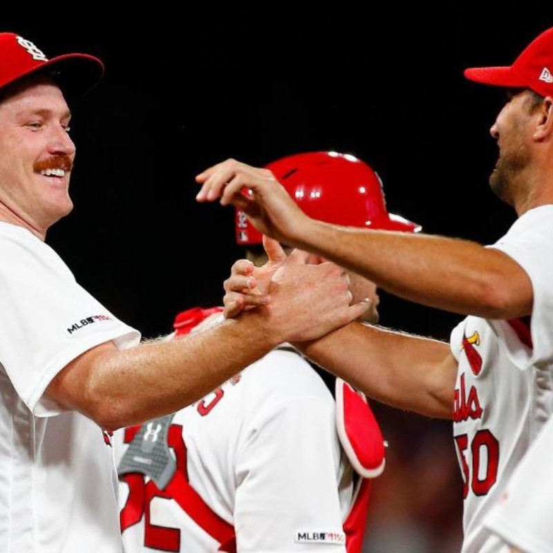 Un abridor de los Cardinals podría recuperarse para el Opening Day