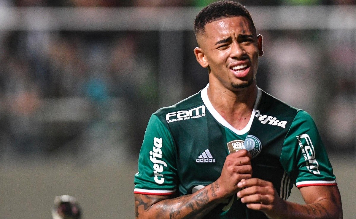 Ele fez coisas grandiosas”: Jogadores do Palmeiras dedicam título a Deus -  Guiame