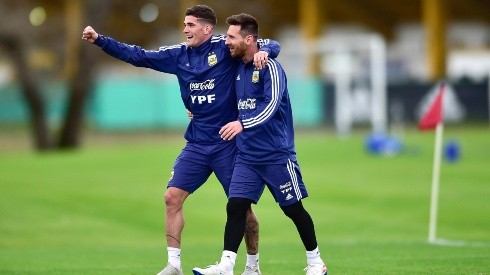 El coronavirus dejó una cuenta pendiente entre Messi y De Paul
