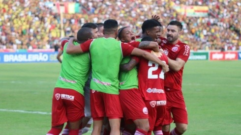 Atlético-MG e Bahia disputam a contratação de destaque do Náutico