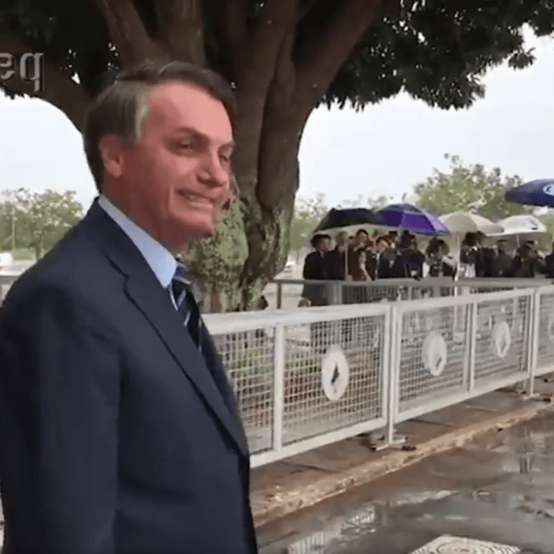 Bolsonaro sobre los brasileños y el coronavirus: "No se contagian de nada"