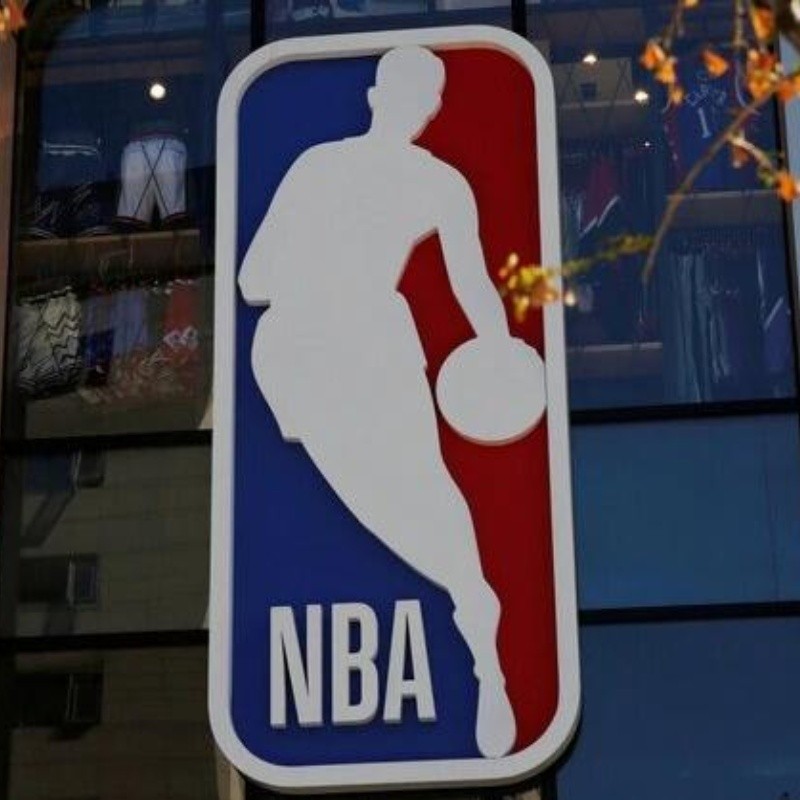 Un jugador de la NBA fue castigado por su equipo por violar la regla de distanciamiento social